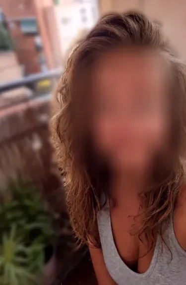 Amy, 40