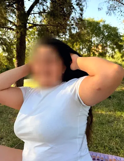 Angharad, 23