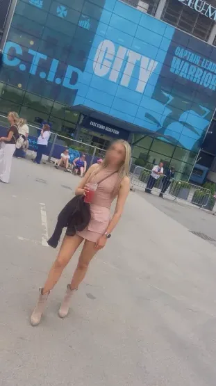 Ayesha, 28