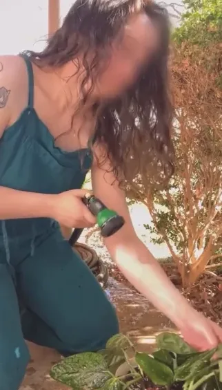Leila, 34