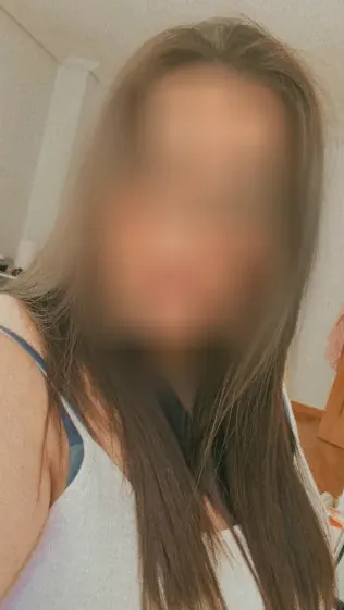 Molly, 29