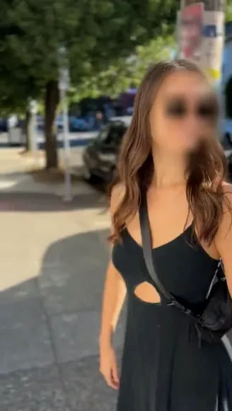 Sofia, 28